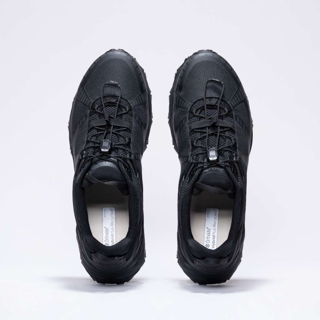 AKU Flyrock T Nero vista dall'alto