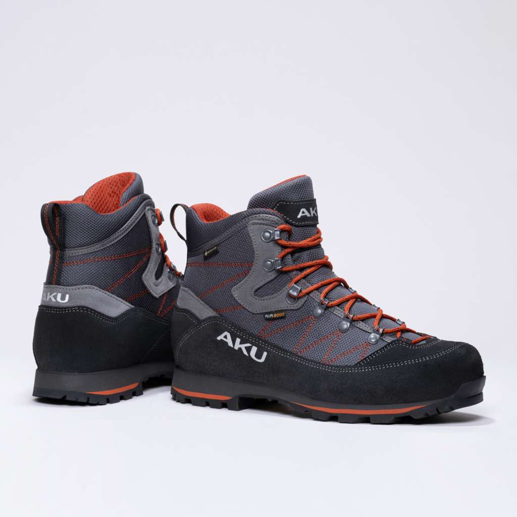 AKU Trekker Lite III GTX Antracite-Ruggine vista paio completo