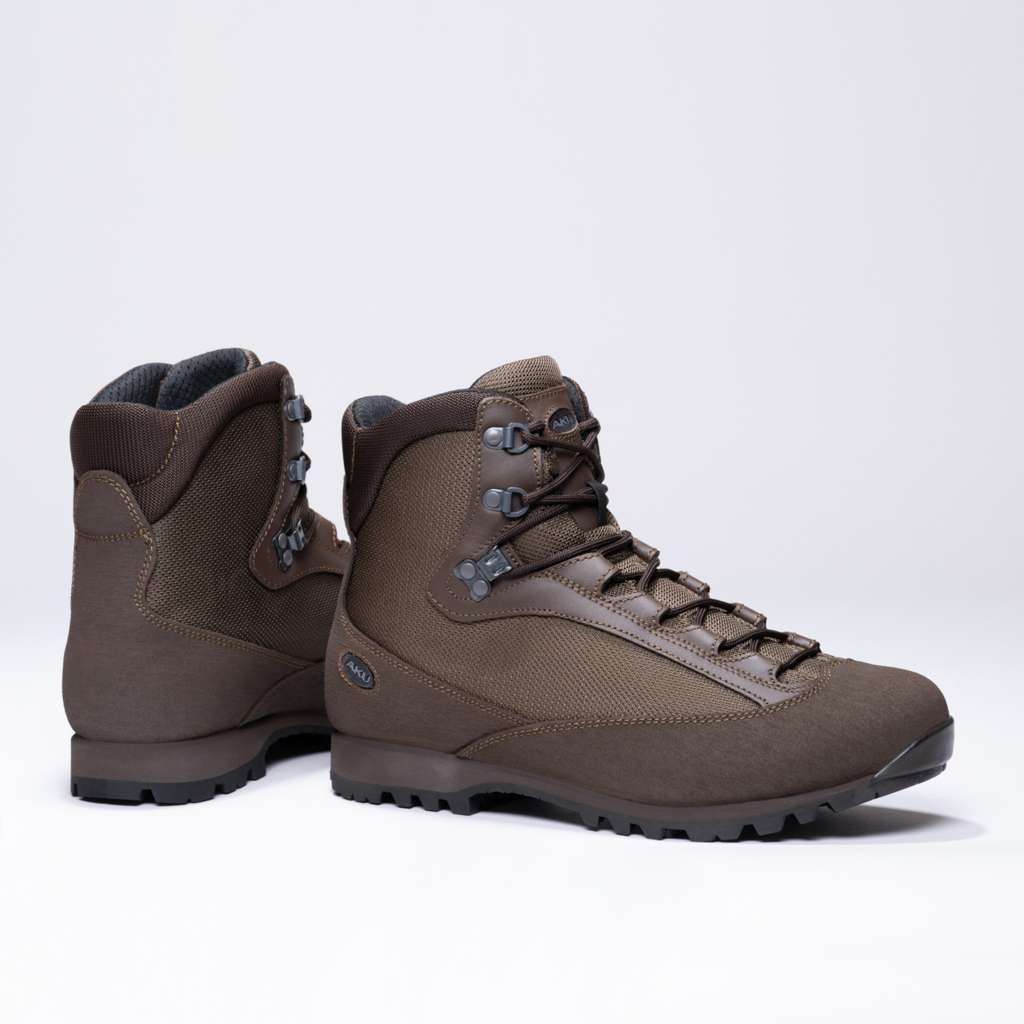 AKU Pilgrim DS Combat Marrone vista paio completo