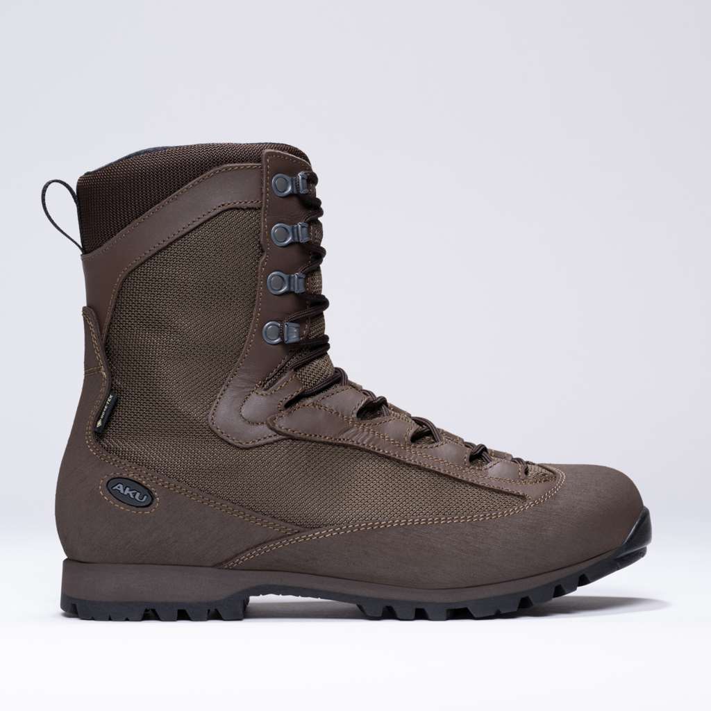 AKU Pilgrim HL GTX Combat Marrone vista tre quarti