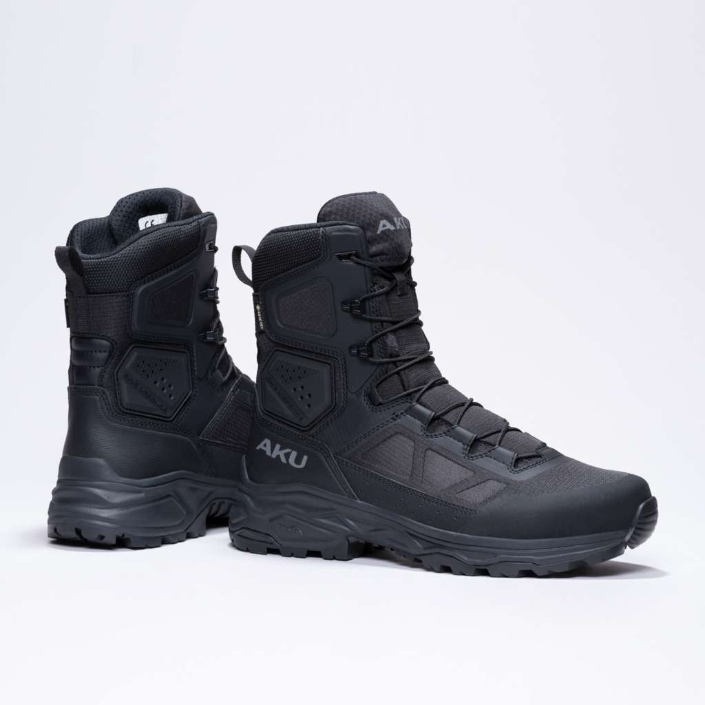 AKU Sentinel GTX Nero vista paio completo