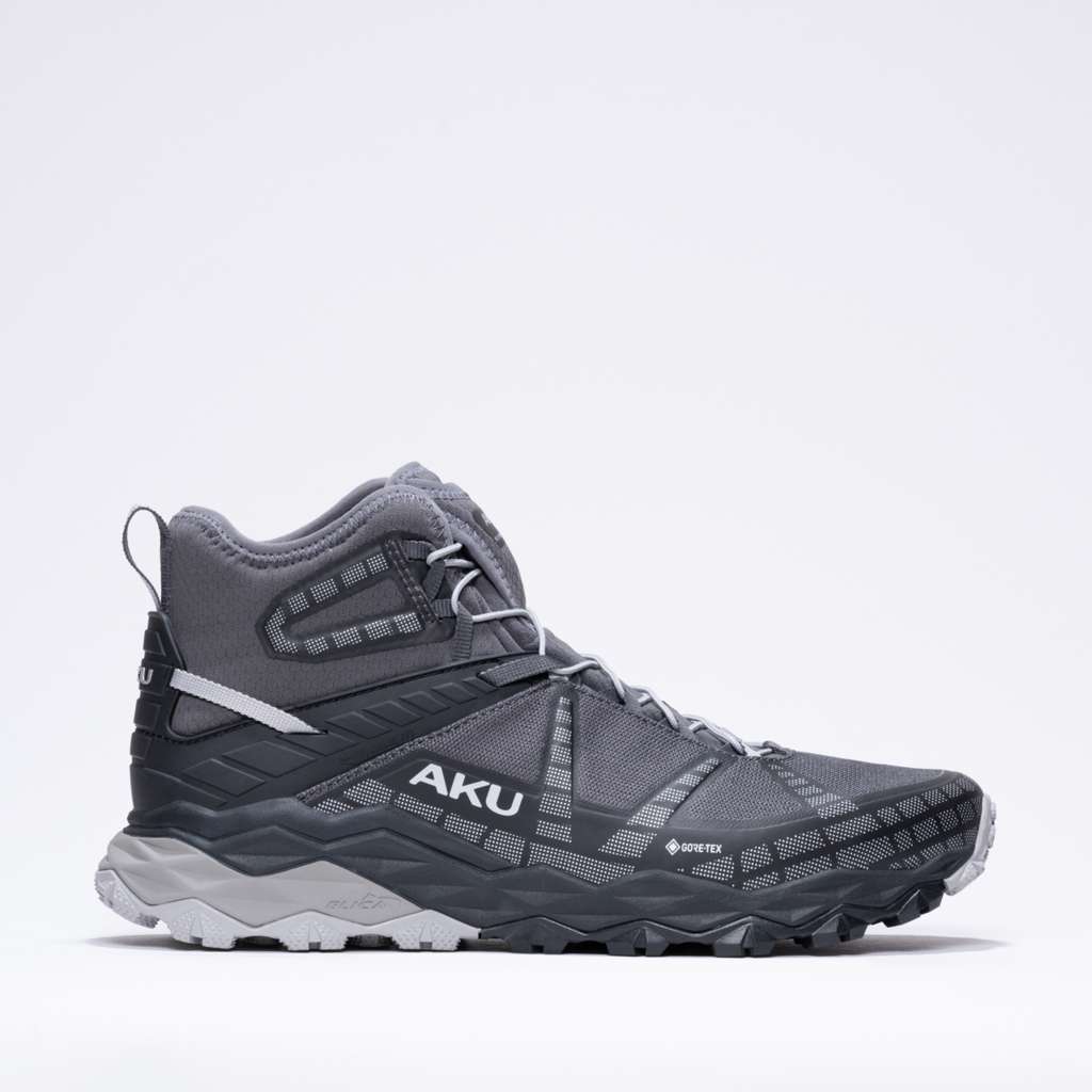 AKU Flyrock Mid GTX Nero-Argento vista tre quarti