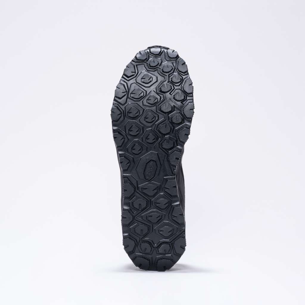 AKU Flyrock T Nero suola