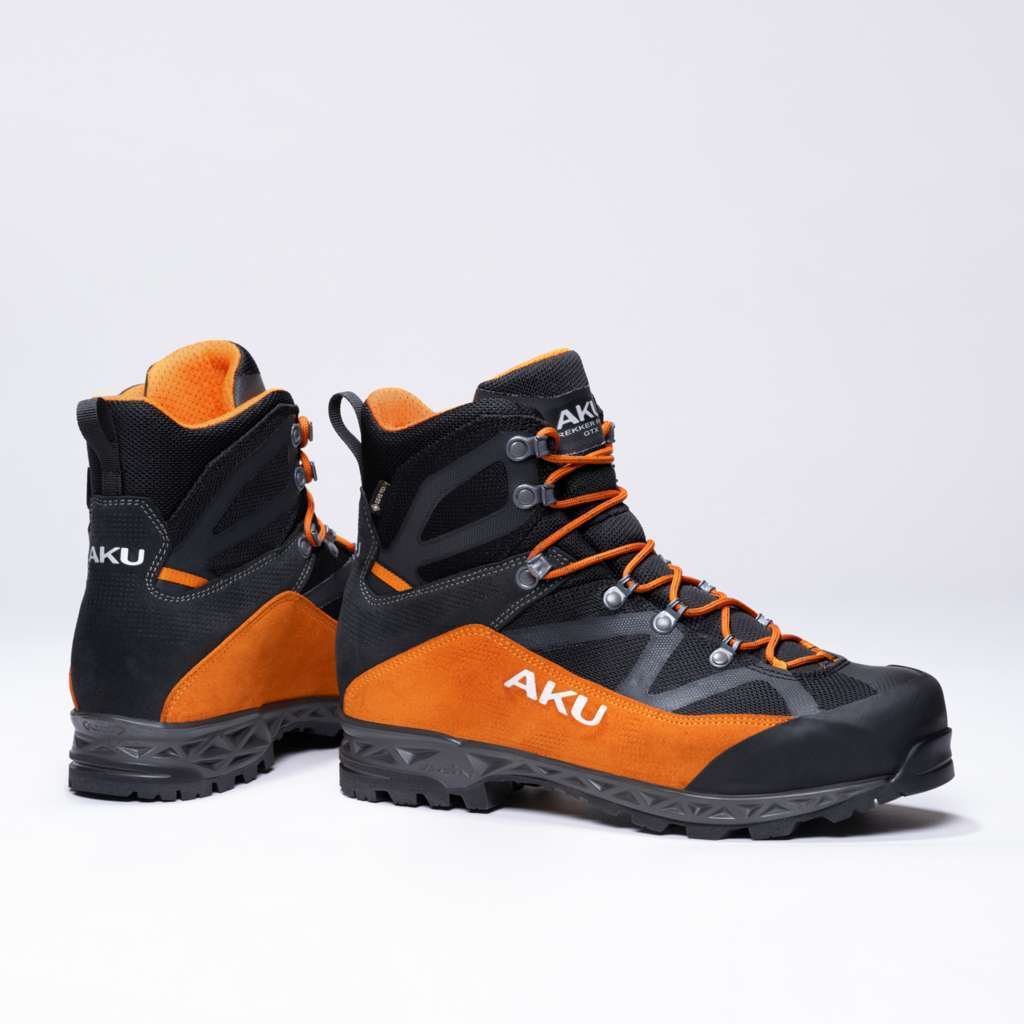 AKU Trekker Pro II GTX Nero-Arancio vista paio completo