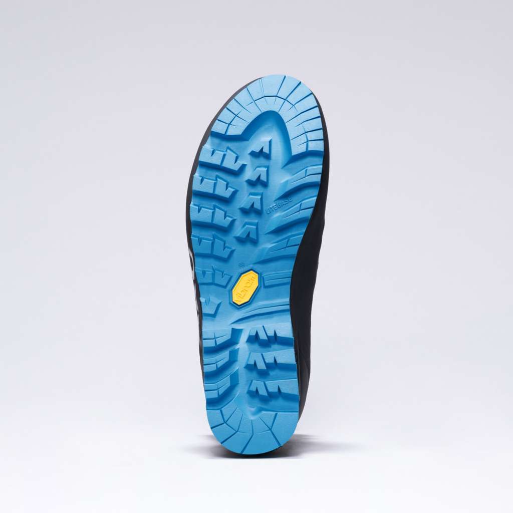 Viaz DFS GTX Ws Black-Turquoise | Mountaineering boots – AKU®
