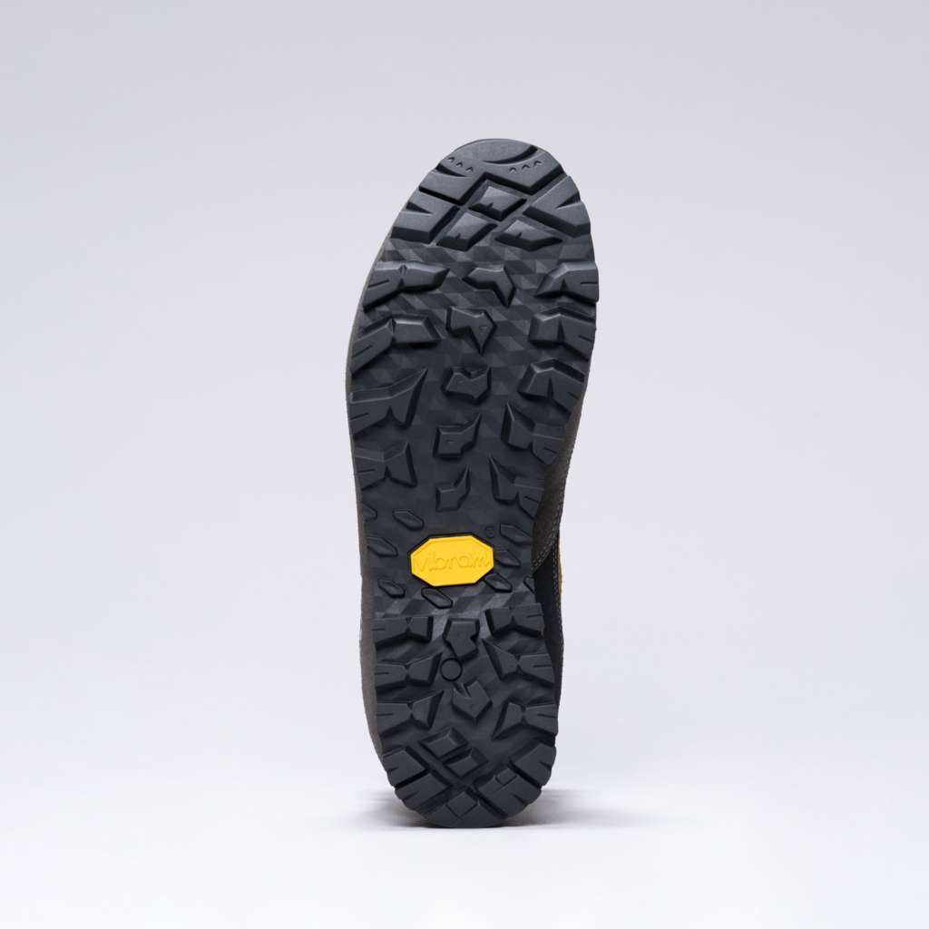 AKU Trekker Lite III Wide GTX Grigio scuro-Senape suola