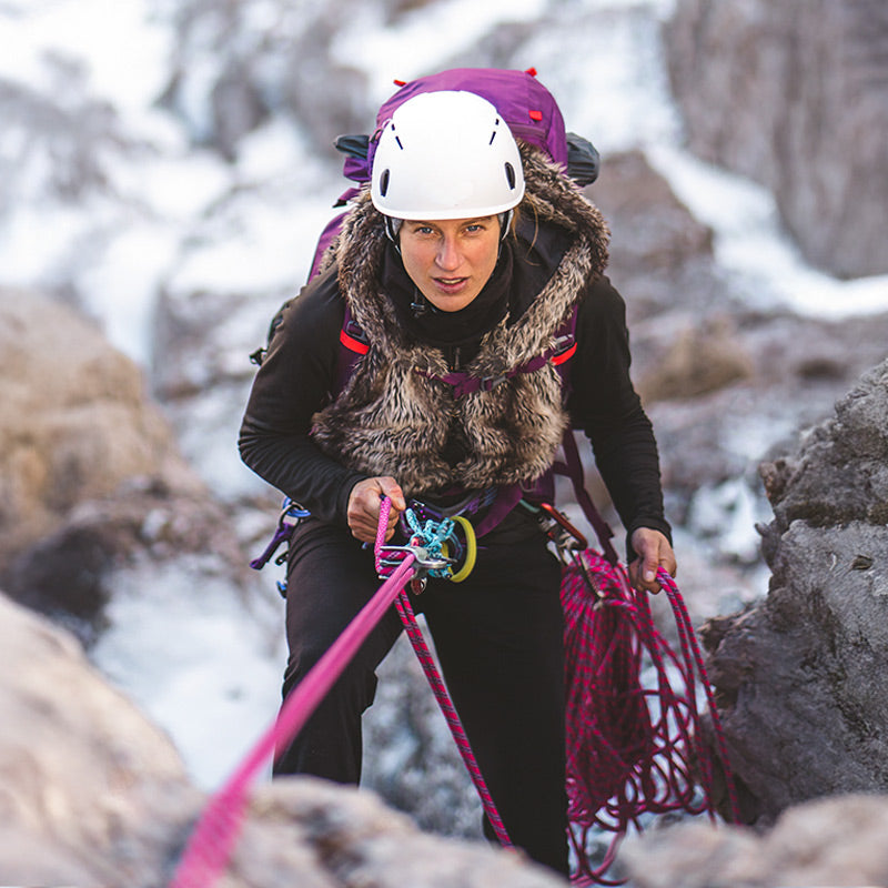 Scarponi Alpinismo Donna AKU
