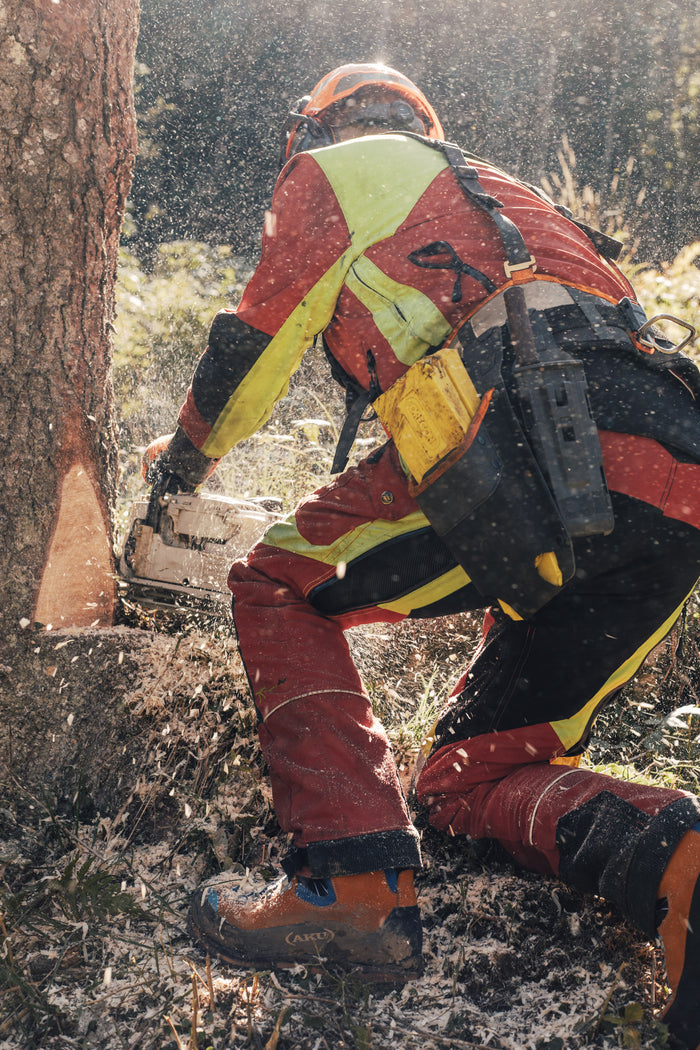 Lavoro nel bosco - Scarponi antitaglio AKU