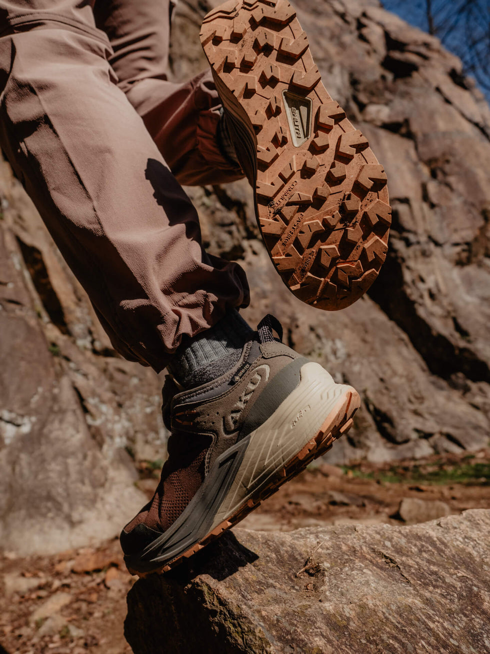aku-fast-hiking-wanderschuh-foto-thefemaleexplorer-leonore-herzog-2.jpg